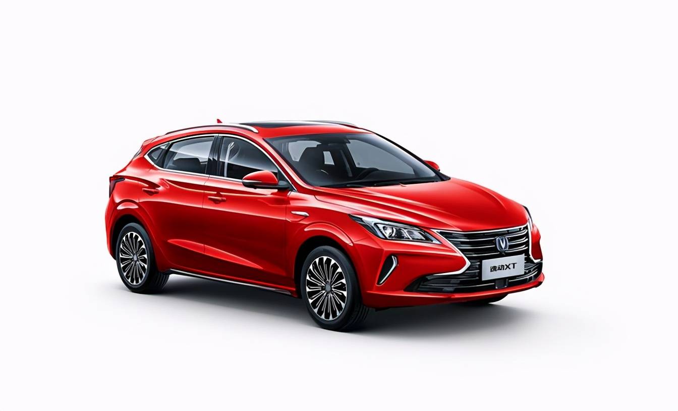 长安的逸动xt属于运动型的两厢车,虽然是紧凑级别的,但拥有4505mm的