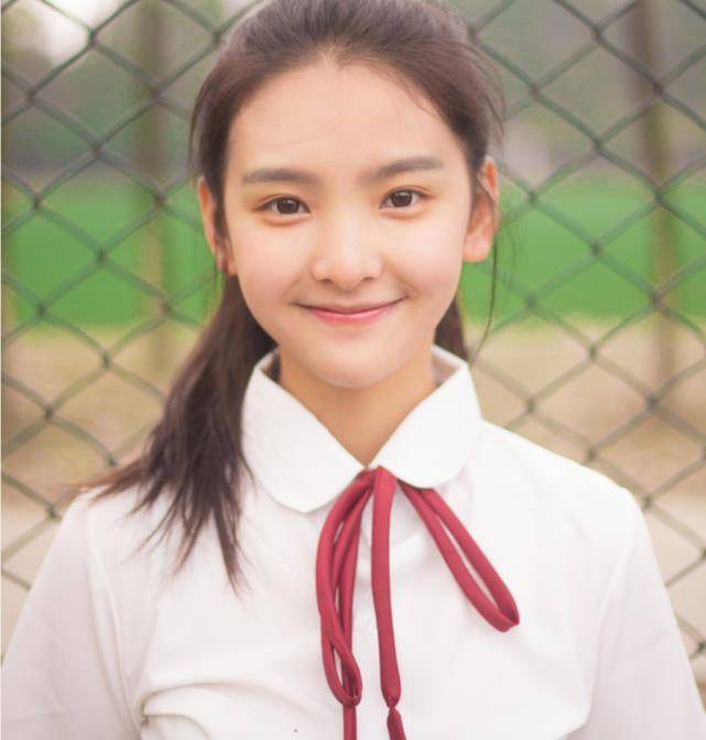 楠楠同学小时候的样子 b9aa90ec6f934b0cb4bba5e85ed9d5fb.jpeg