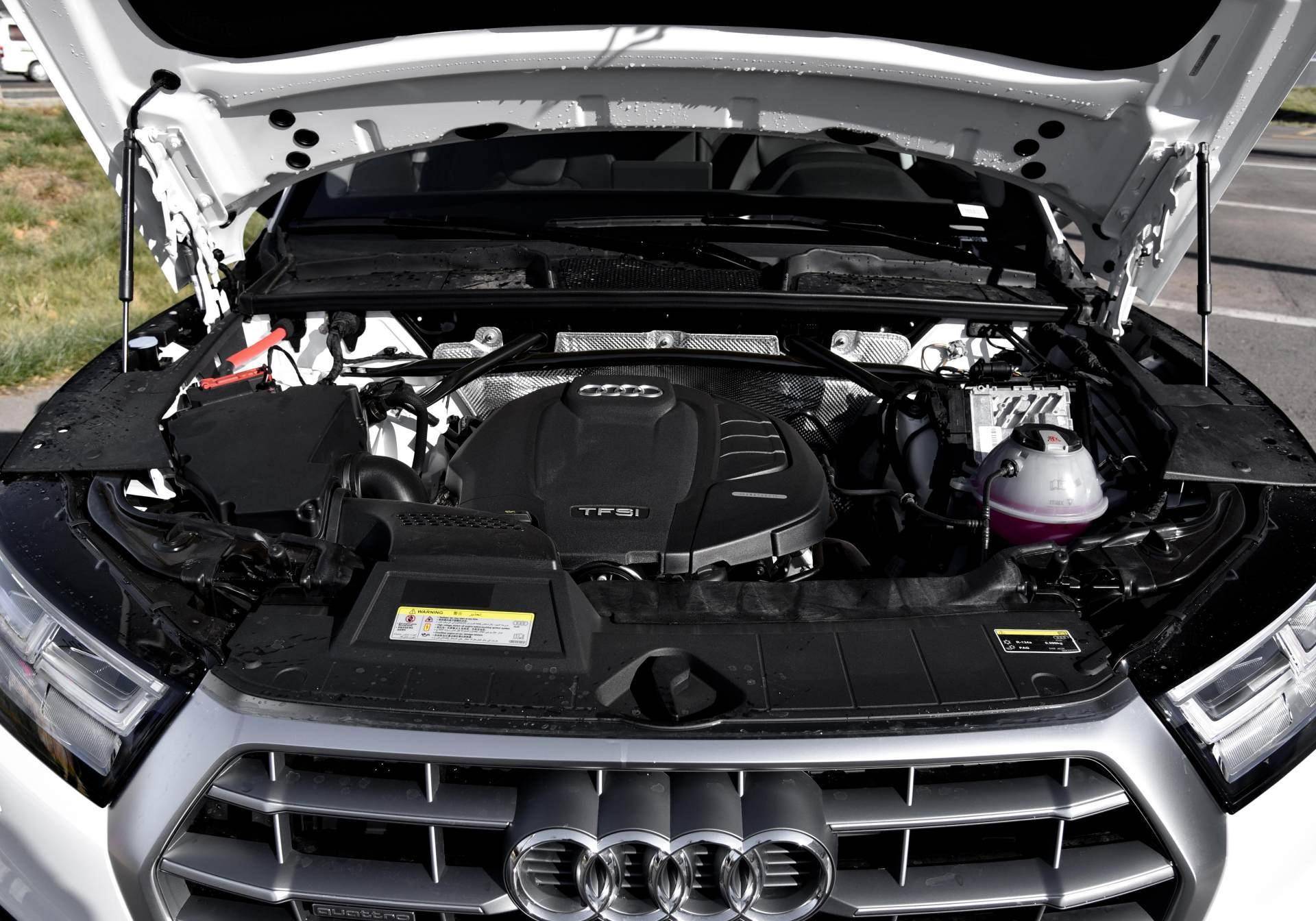 销量过万的德系豪华suv,空间很舒适,实拍奥迪q5l