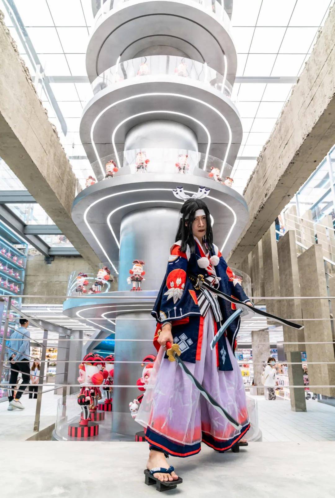 X11包下淮海中路2层独栋！建了座“潮玩博物馆”，太会玩！_上海