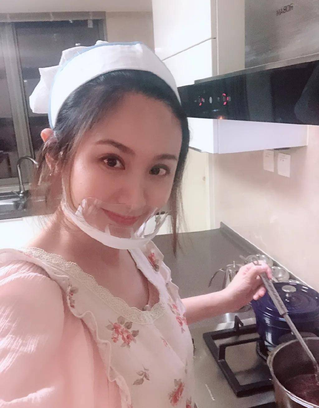 手机|当明星会丧失多少生活技能？有人不会用手机支付，有人不会洗菜