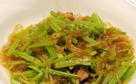 怎么炒芹菜粉条 e590ab8fbe7b429ca1d6ff144ca3a47f.jpeg
