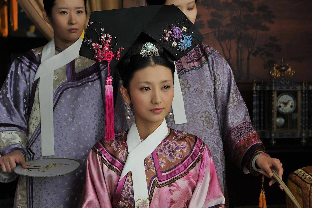 甄嬛传已过10年沈眉庄转型当妈徐璐毛晓彤演主角走红