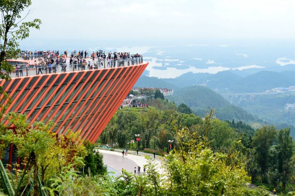 五一假期18505万游客来蓉同比增长2152