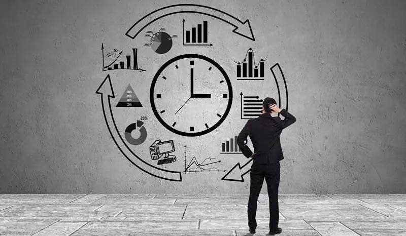 并懂得将自己的工作与长远目标结合起来,注重贡献能让你在一团乱麻似