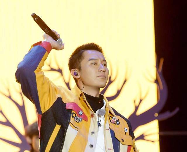 原创与范冰冰分手之后李晨的戏路越来越窄饰演17岁中学生遭人嘲笑