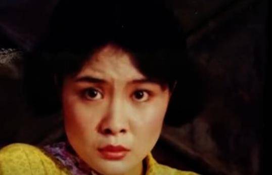 虎艳芬以前拍过最长时间的一组戏是1987年的《香港地恩仇记》,不过也