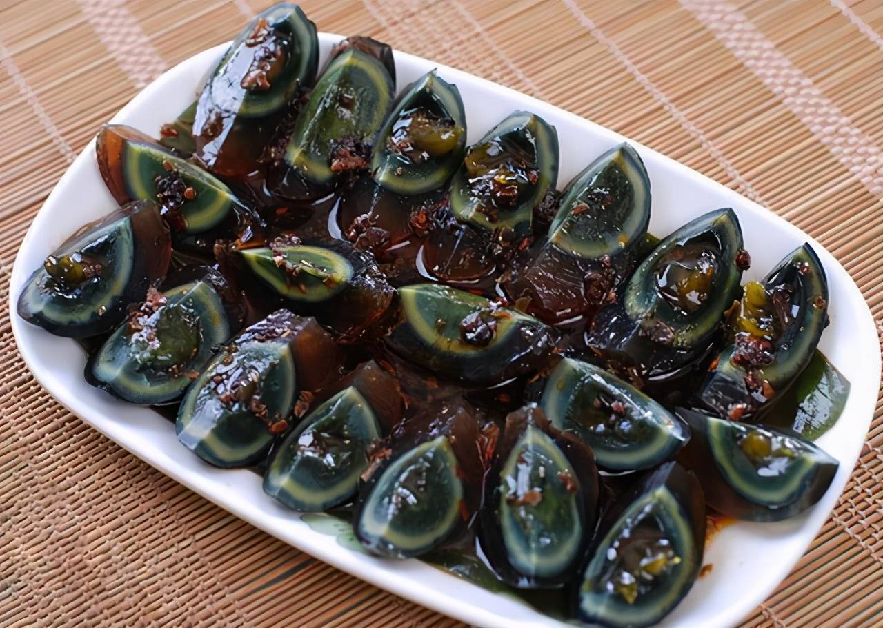 皮蛋臭嗎？你覺得怎麼做好吃？ 熱愛美食 第5张