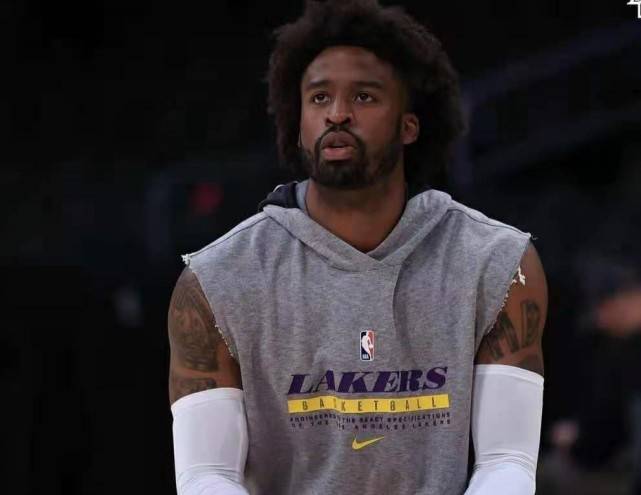 湖人没他进不了加时,34岁老将季后赛或被重用_马修斯