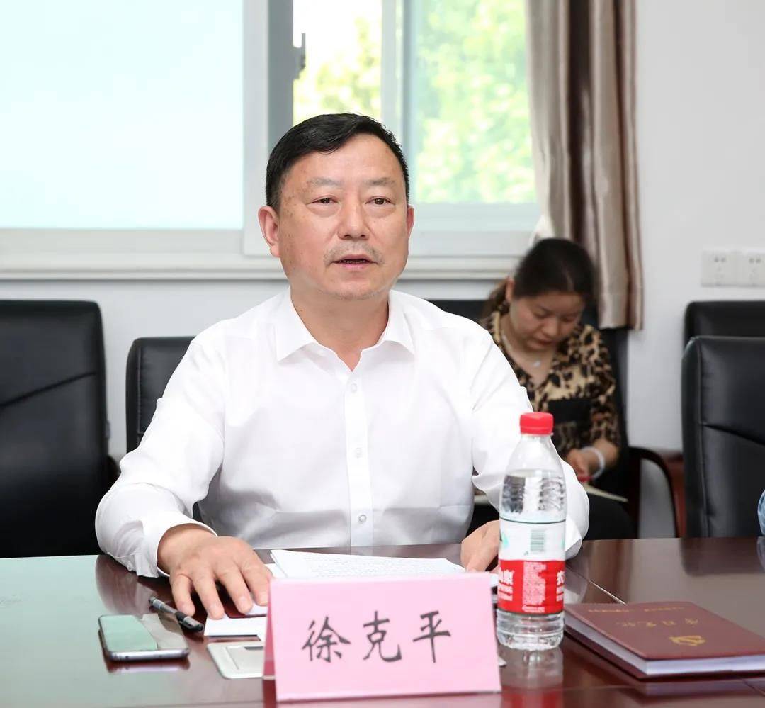 市委党史学习教育第六指导组组长朱锦