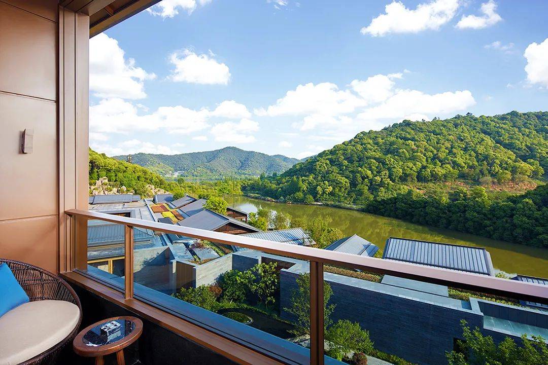 神仙级山水秘境别墅大作亮相即惊艳三重惊喜体验待你开启