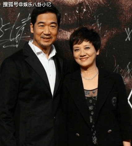 64岁的邓婕,离婚协议成她一生的痛,养女越长越像张国立_张默