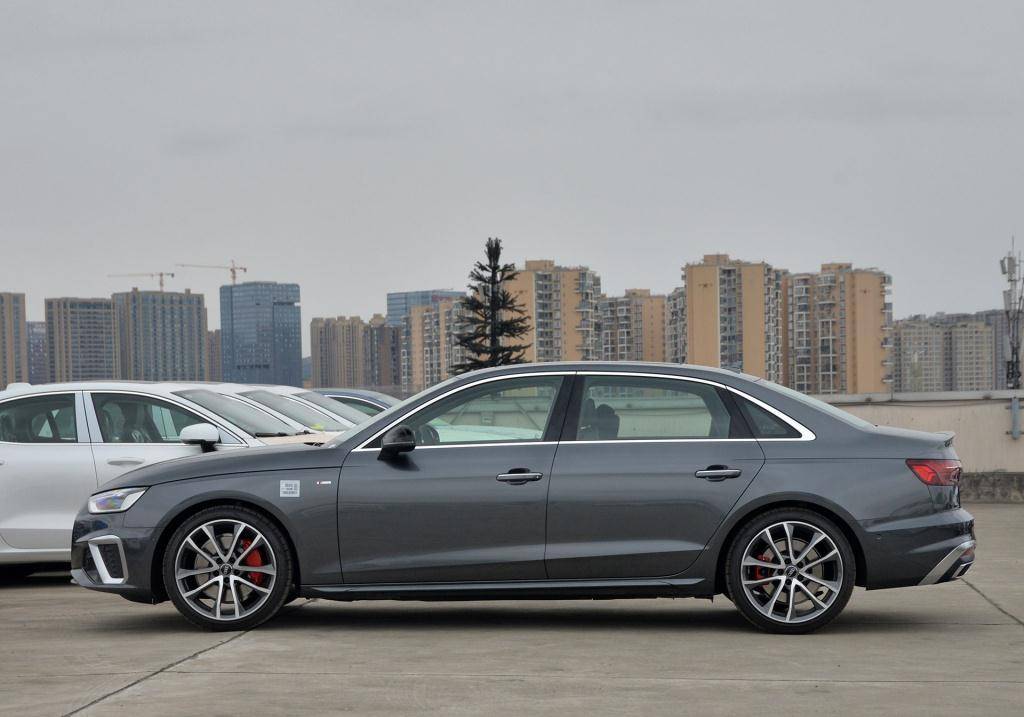 一汽大众奥迪a4买哪款性价比最高