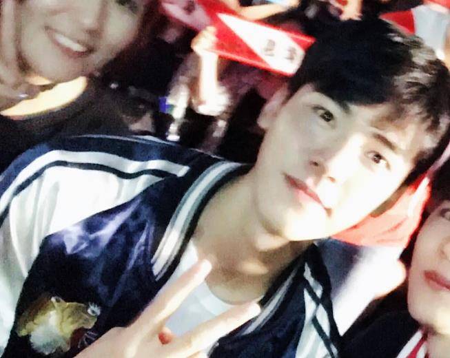 龚俊大学毕业照曝光不愧是校草级别的人物整没整过一目了然