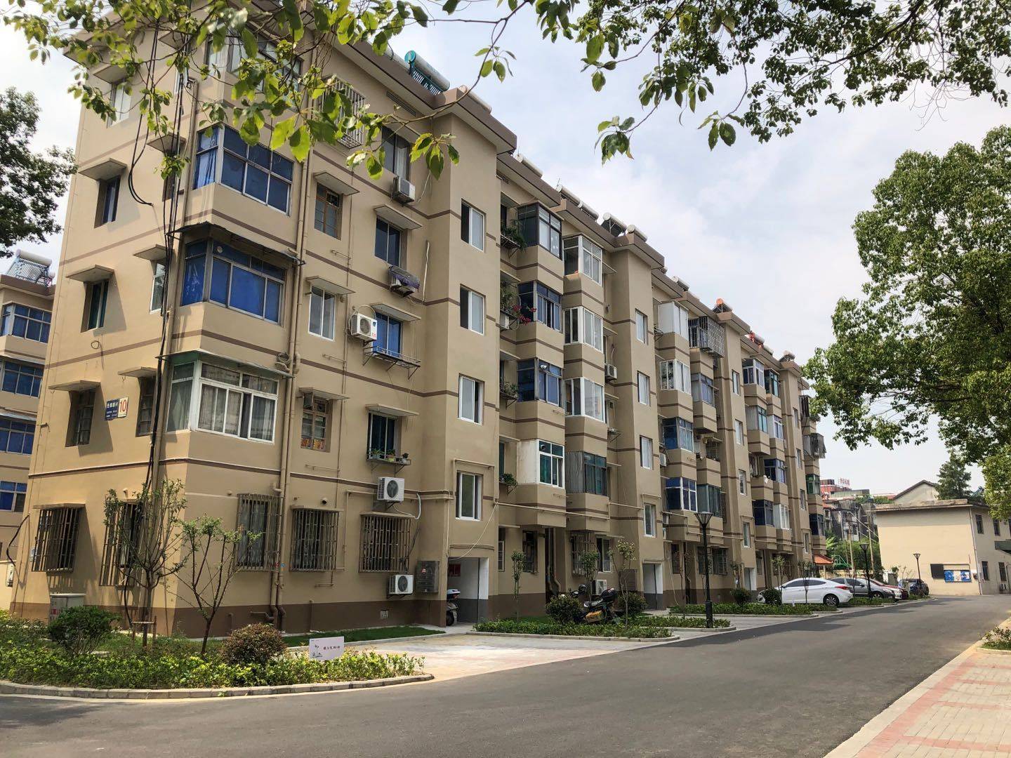 最近位于姑苏老城的华阳花苑就因为成功改造而火遍全城,谁能想到一个