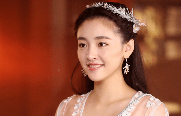 中国最美女演员前十名名单 0980664c17984056b29bc312d63204a4.png