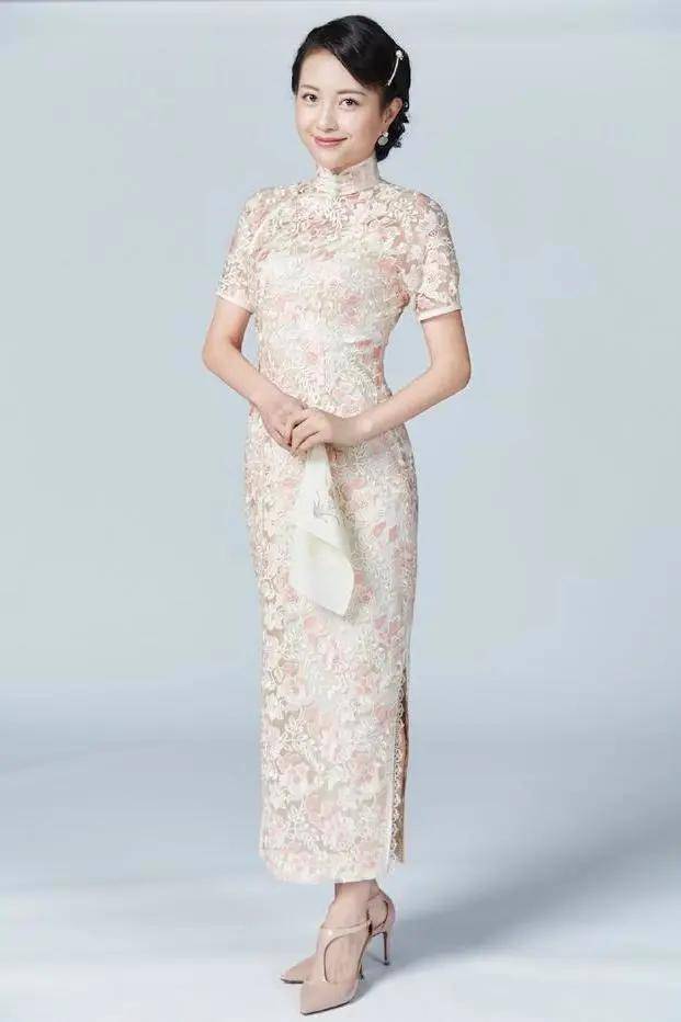包贝尔老婆包文婧穿旗袍太迷人了! 只看一眼, 都让人难以忘怀!