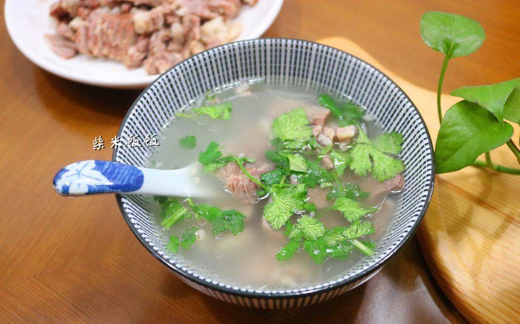 在家怎么自己做羊肉汤 995a5aa45d884cf38c1a65c591f4fbc7.jpeg