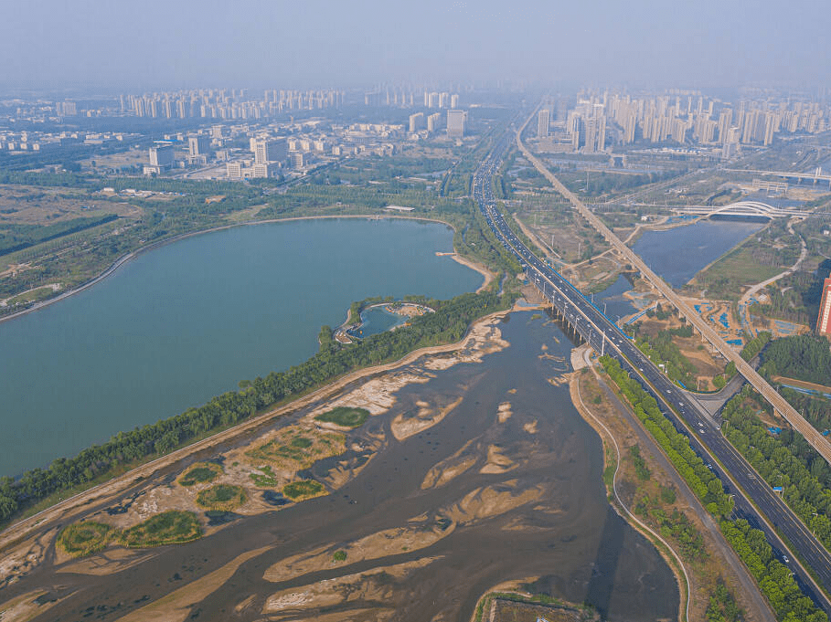 象湖生态湿地公园位于郑州市郑东新区白沙园区白沙组团杨桥南干渠以