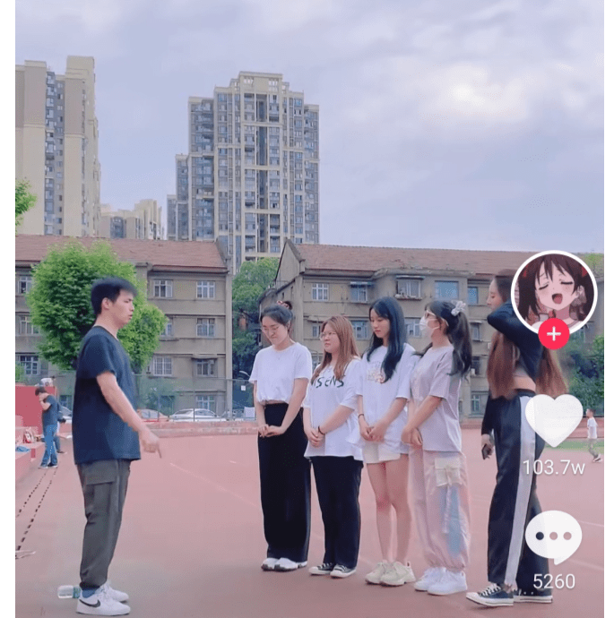 原创网红林晚晚露出正脸无美颜滤镜的颜值太真实郝一点的评论亮了