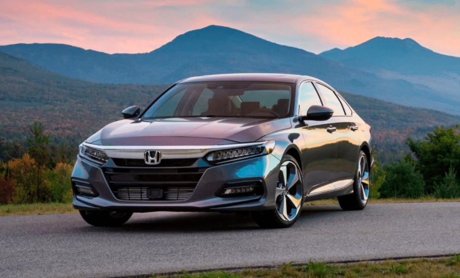 国内中高级轿车销冠 峰值扭矩315n M 造型还好看 比凯美瑞抢手 显示系统