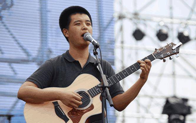 原创唱南山南的马頔瘦了短短3个月瘦了40斤