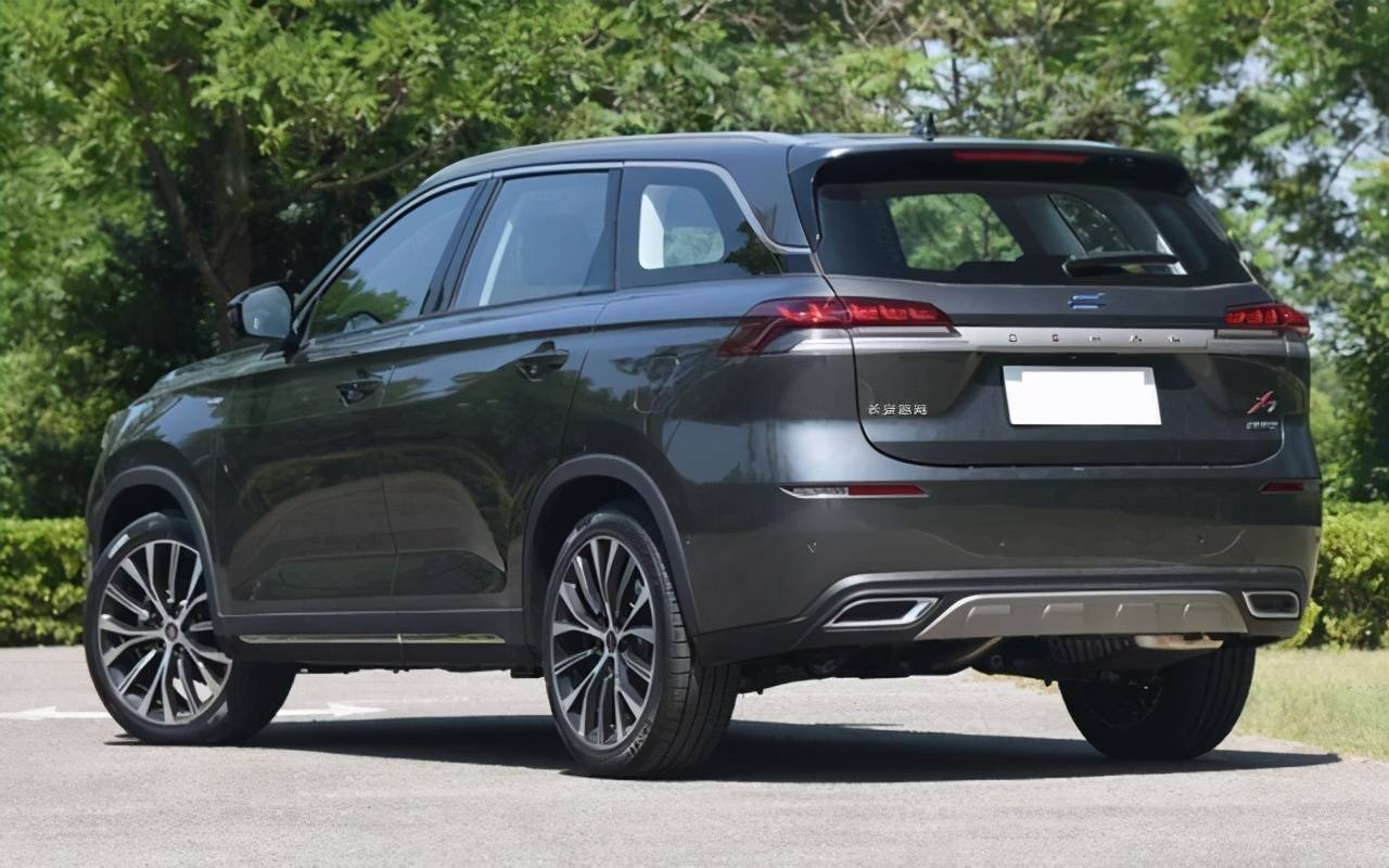 家用suv首选长安欧尚x7,空间大颜值高,越级出行体验