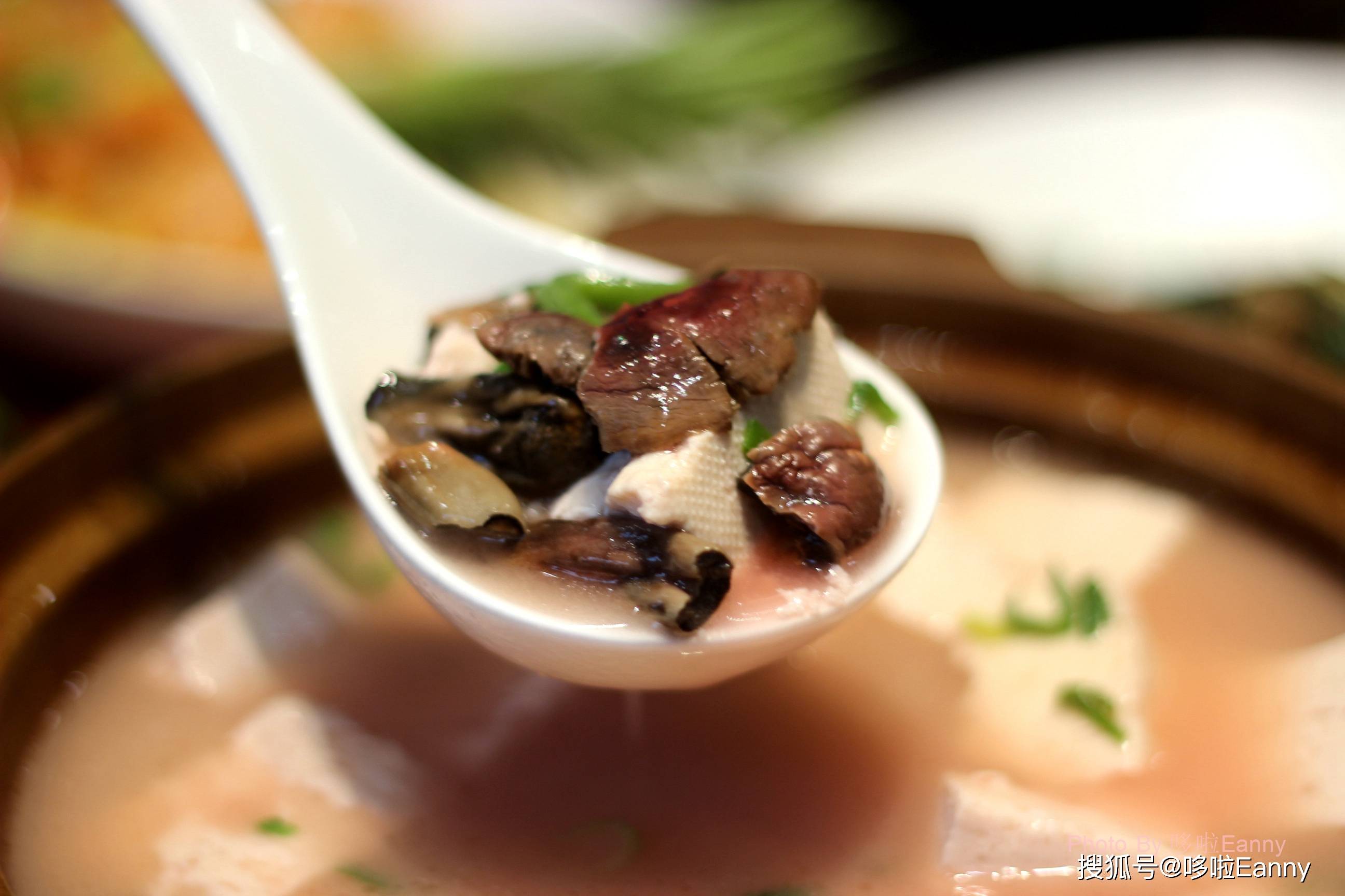 隐藏在泉州海峡体育馆内的创意海鲜闽菜餐厅海桐里给你满满惊喜