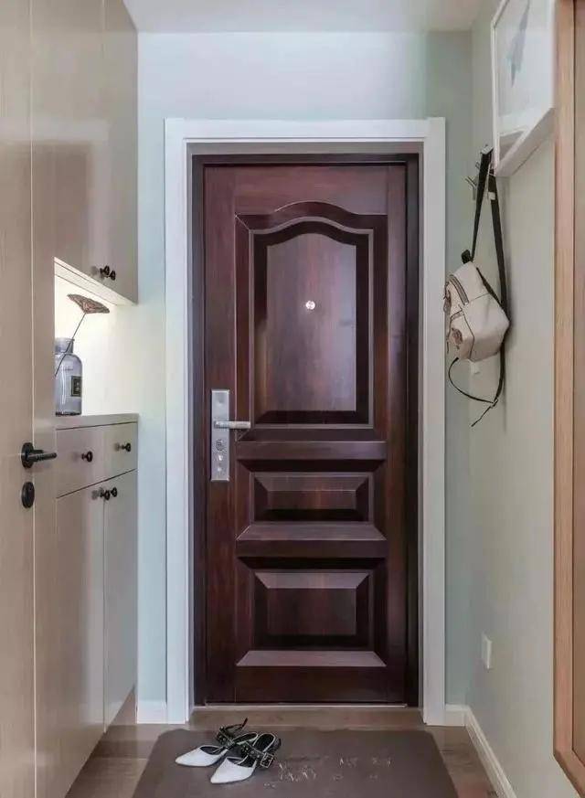 入户玄关图片大全 6cc58bca444c485f8e84fc02e48bb8ad.jpeg