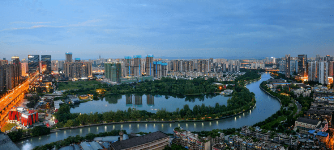 艺术如何塑造今日成都南二环见证美学新认知