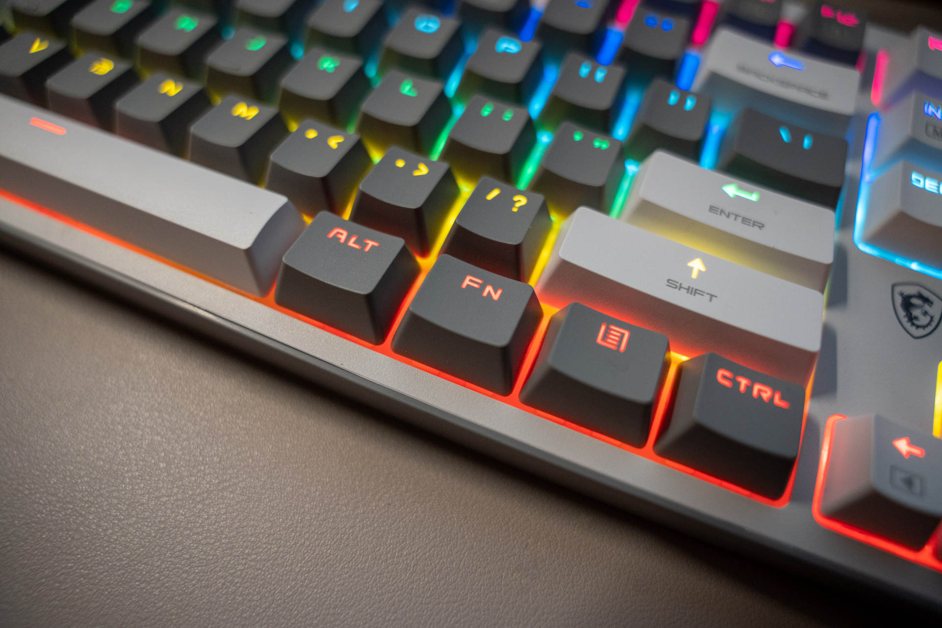 我的新外设—微星gk50z pixel 60度灰青轴键盘使用体验