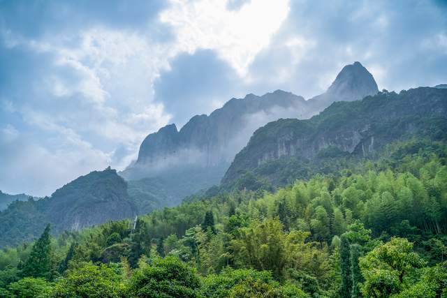 雁荡山八景之一显胜门,十五元门票游一次绝对值得_乐清