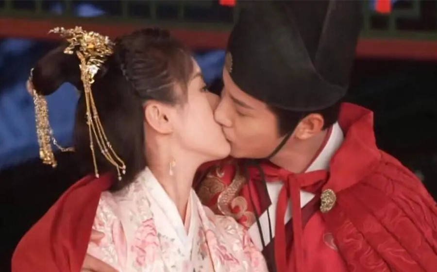 祝卿好杀青导演一句话获百万大赞袁冰妍郑业成吻戏超甜