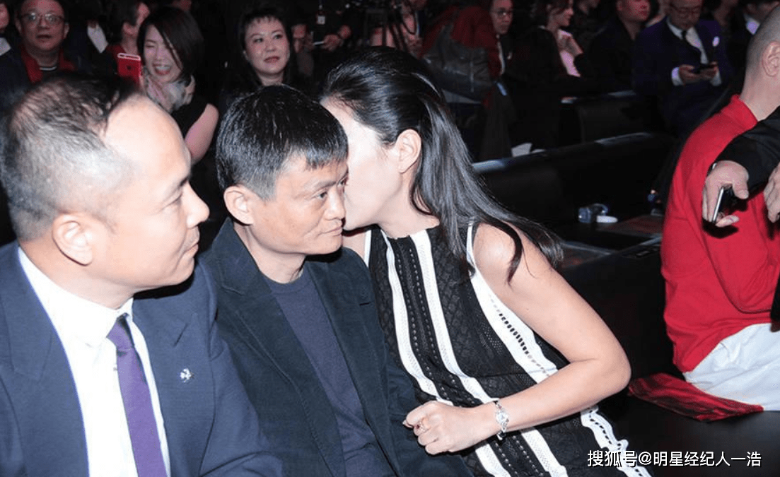 苏芒参加综艺遭冷遇曾与马云谈笑风生如今新人都不给面子