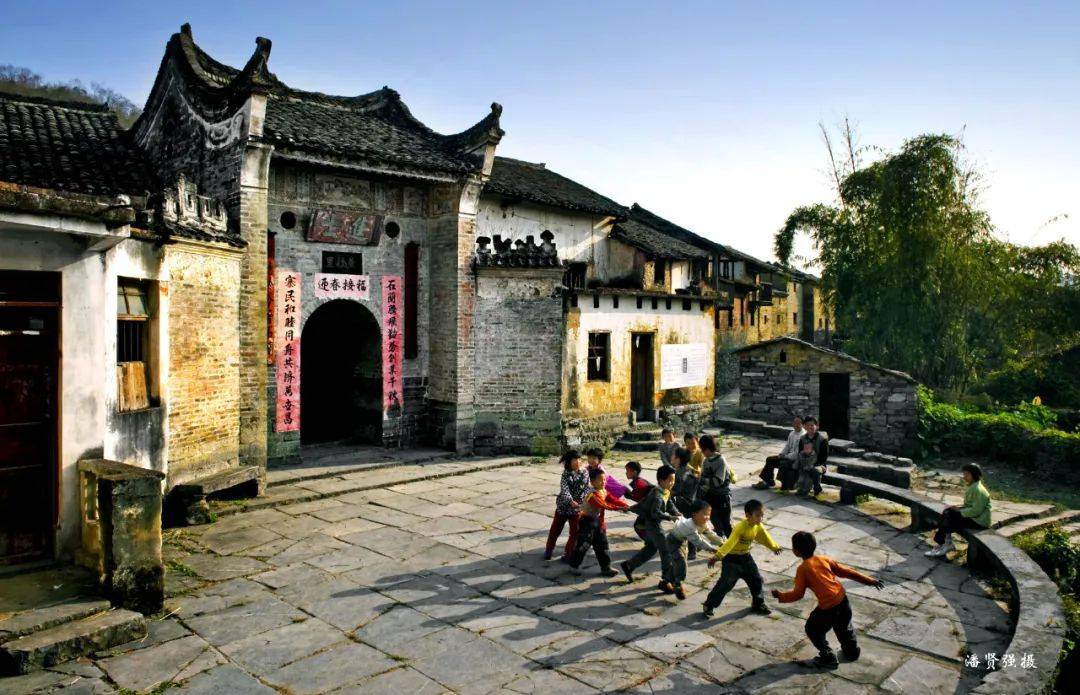 网红东村今年接待游客5万人次,石兰古村如何厚植文化内涵
