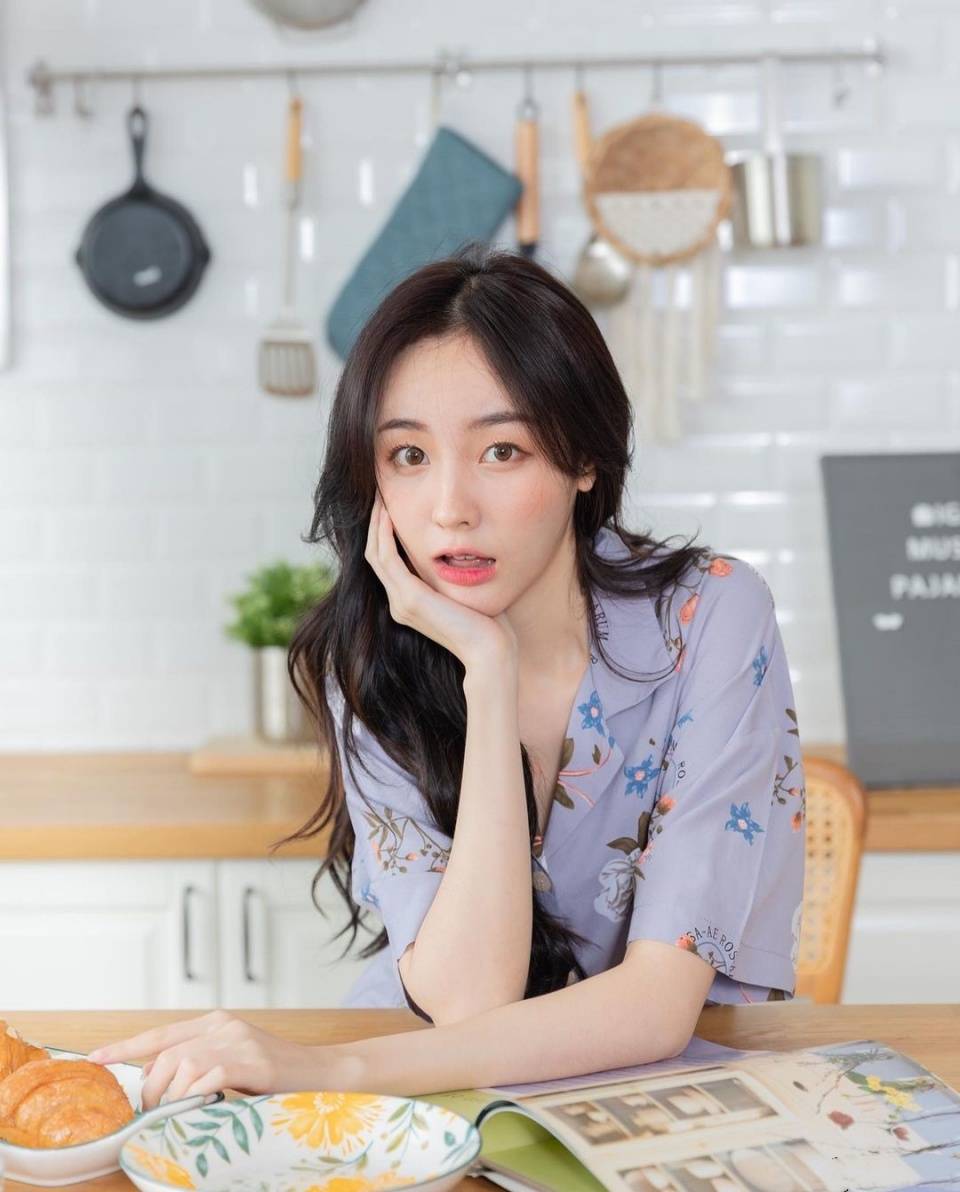 泰国妹清新气质女友感爆棚甜而不腻爽朗笑容更是疗愈感十足