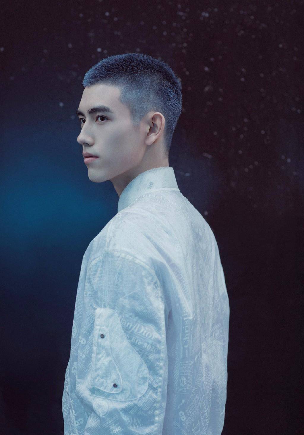 如何让自己变成帅哥 8f2f125baf8243b8b30864f4af9aeb40.jpeg