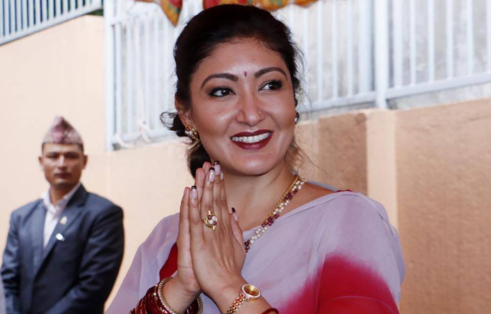 原创从尼泊尔王妃一夜沦为平民她始终面带微笑容貌品德不输戴安娜