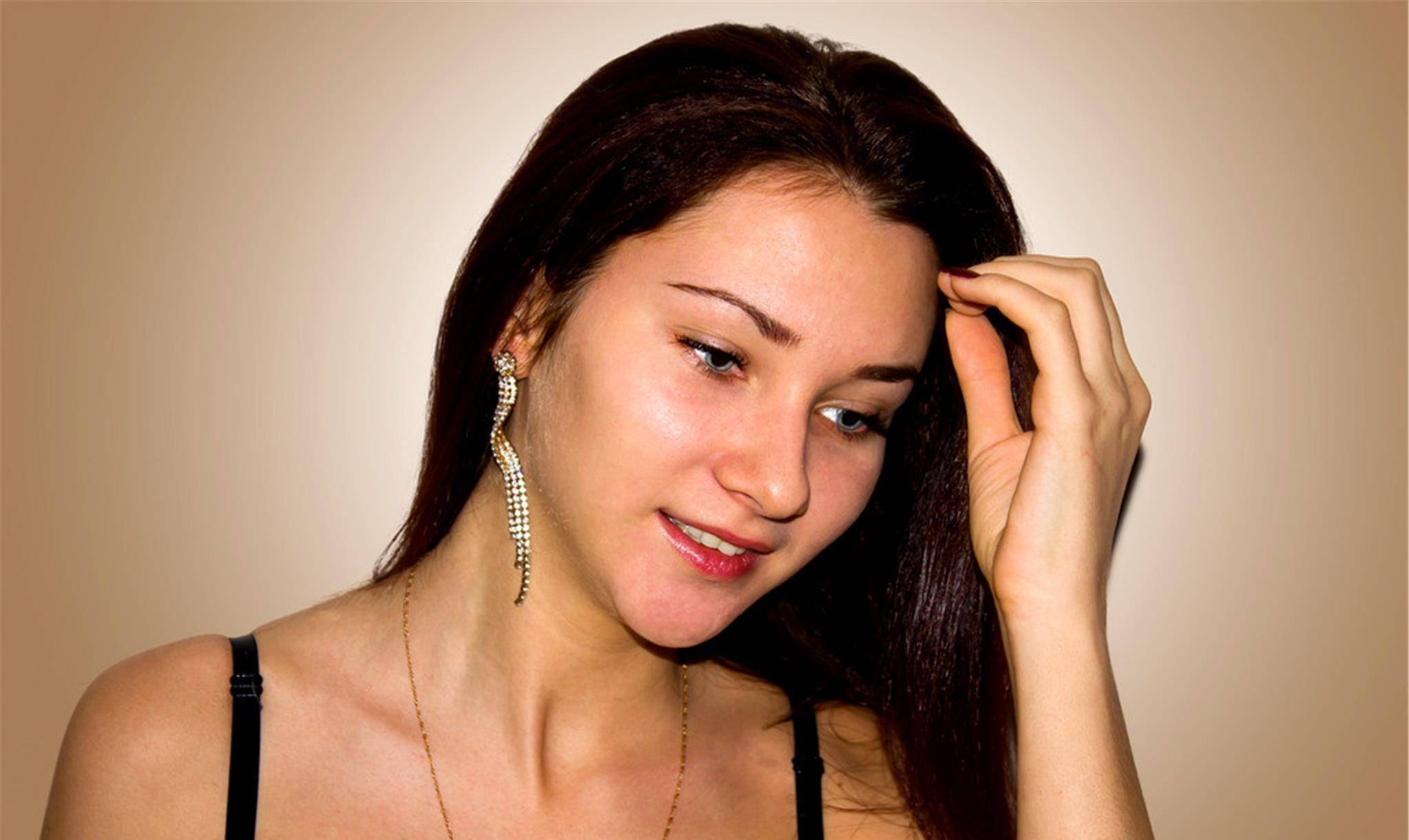 女人怎么保持年轻的状态 f059adcf270c470aa4f200af72c22580.jpeg