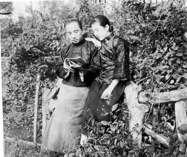 结婚后的两人相濡以沫,严姗姗也成为了黎民伟在事业上的得力助手.