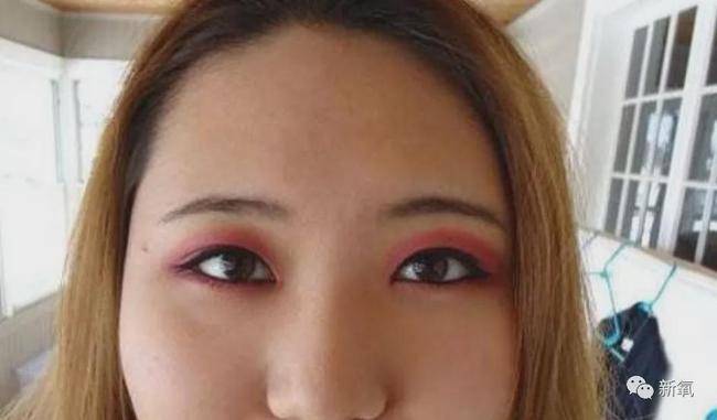 拍照如何让眼睛发光 19354b004dcb4a0784096dd532e20beb.jpeg