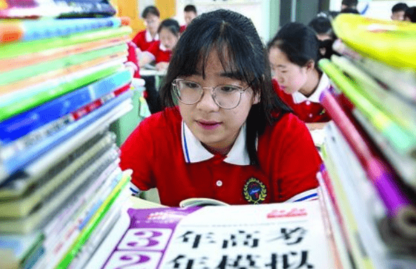 2021高考分数线或有大变化？中等生将受很大影响，报考时多花心思
