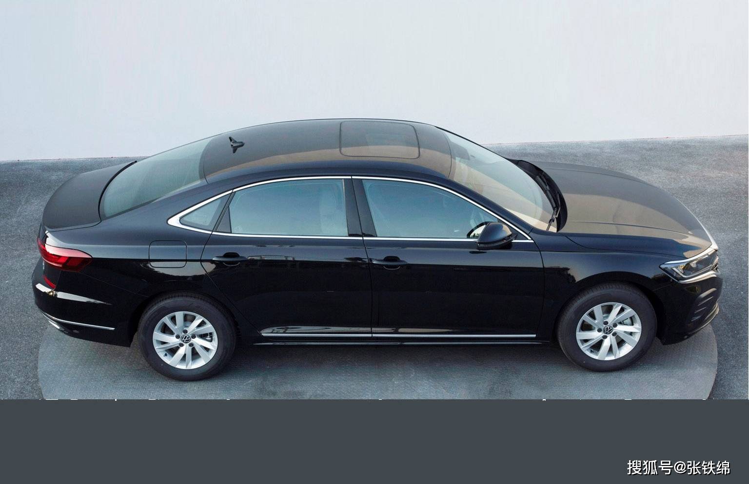 原创新款大众帕萨特1.4t车型曝光,两种前脸风格,车身再次加重