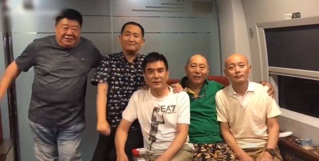 62歲戲骨梁天近照消瘦，巴掌臉比關凌還小，曾因遲到被陳佩斯訓斥 娛樂 第10張