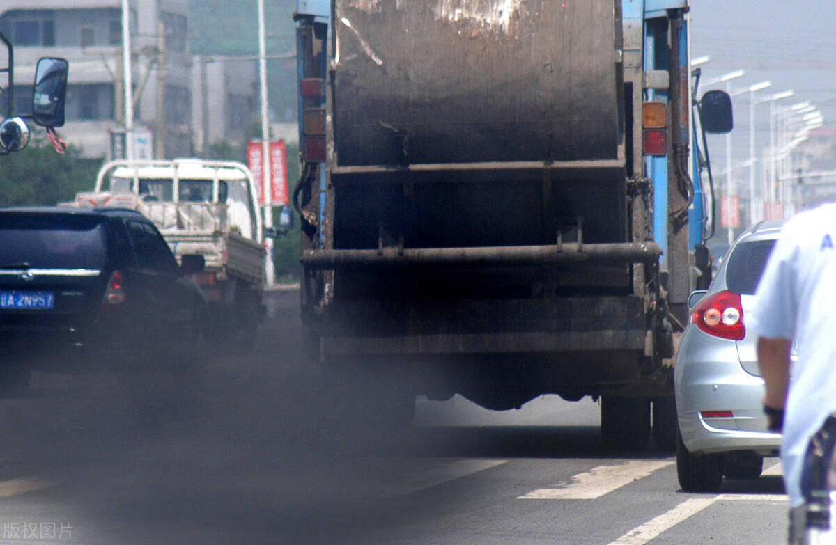 武汉每月不少于四次检查柴油车尾气,氢氧减排技术助力车主_污染