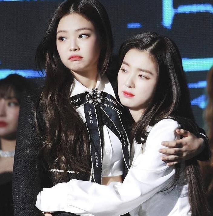 原创裴珠泫耍大牌人设崩塌粉墨的jennie被波及只因两人关系不一般