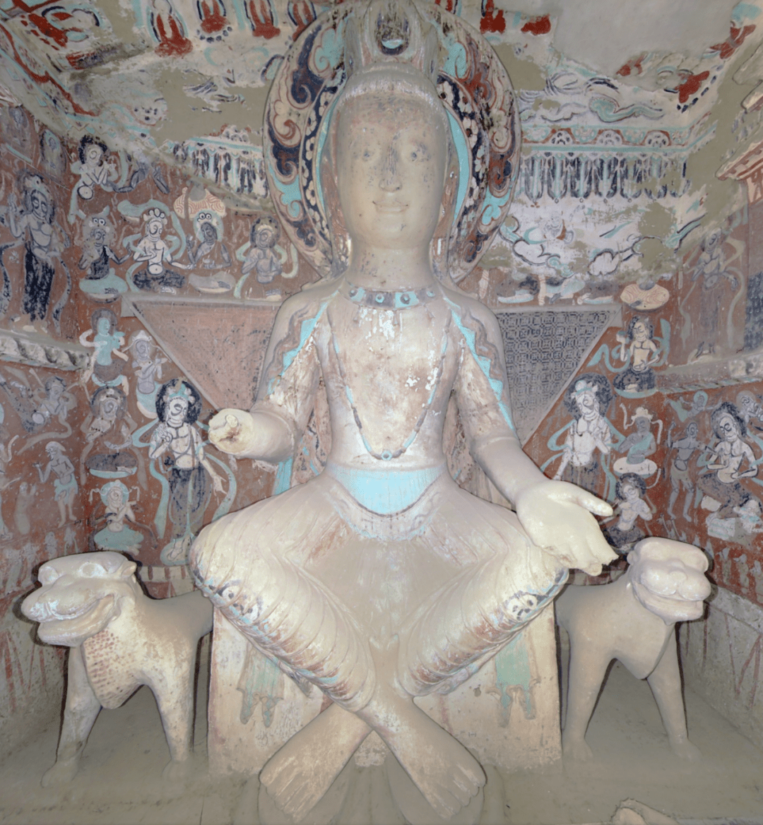 与法显同时期的莫高窟第275窟菩萨塑像(北凉时期)   敦煌研究院