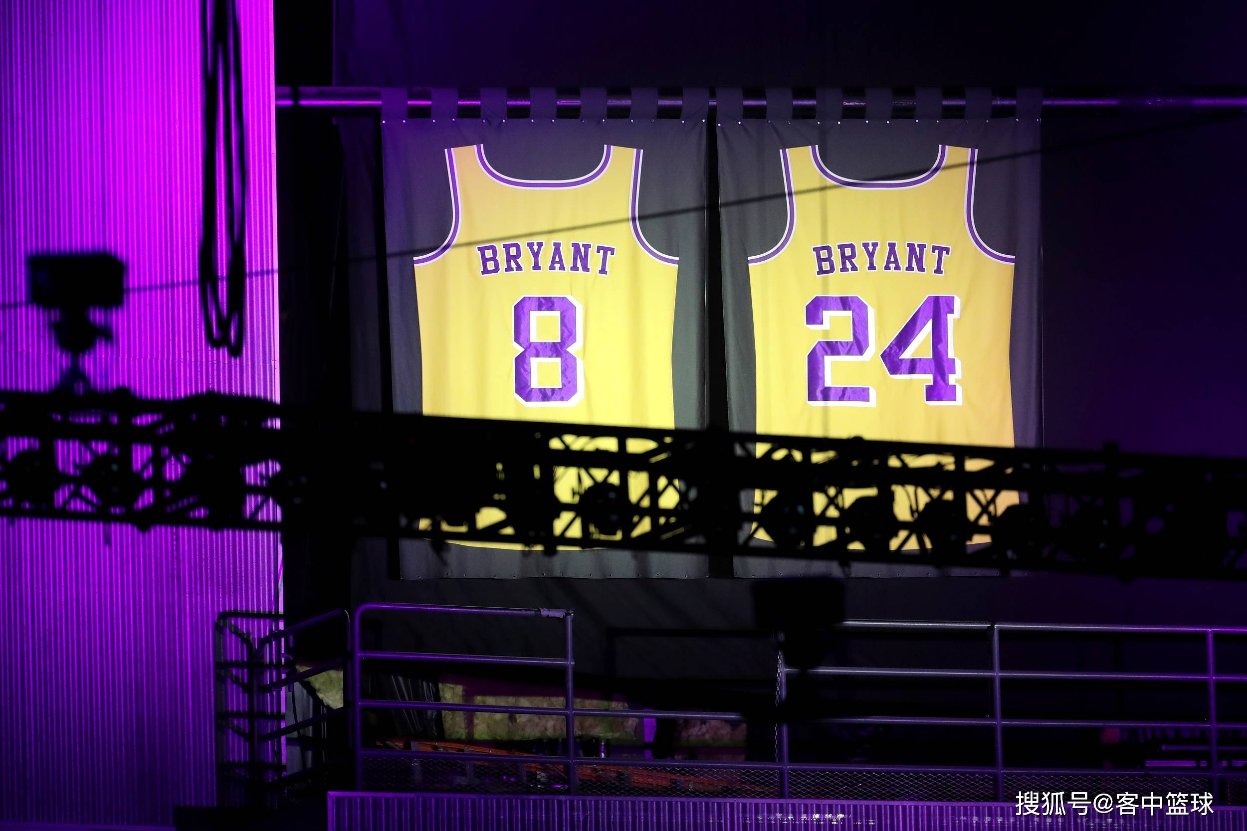 原创湖人名宿忍不住开喷毫无曼巴精神大莫里斯更直接快回家了