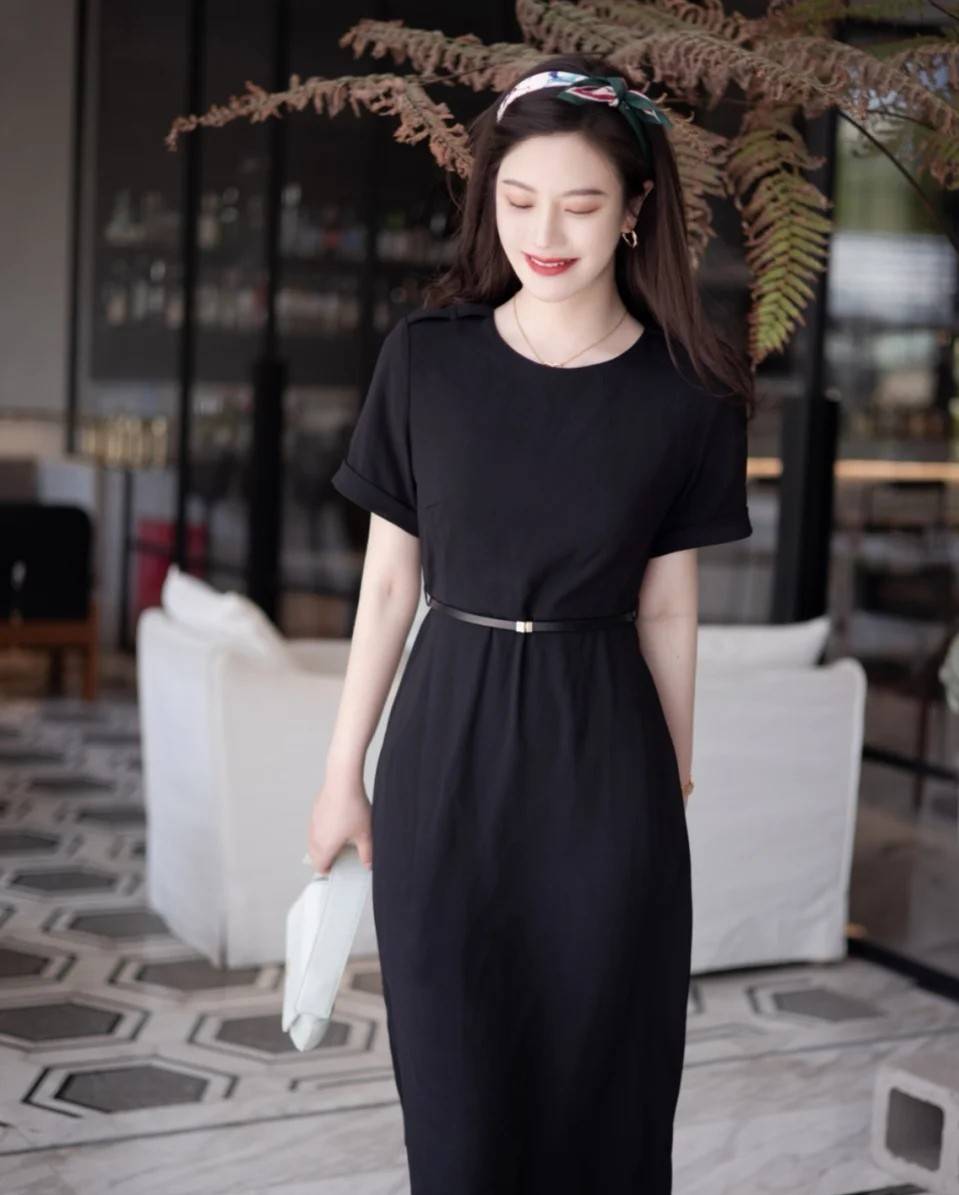 原创职场穿搭中的连衣裙到底有多靓简洁中的优雅日常中的高贵