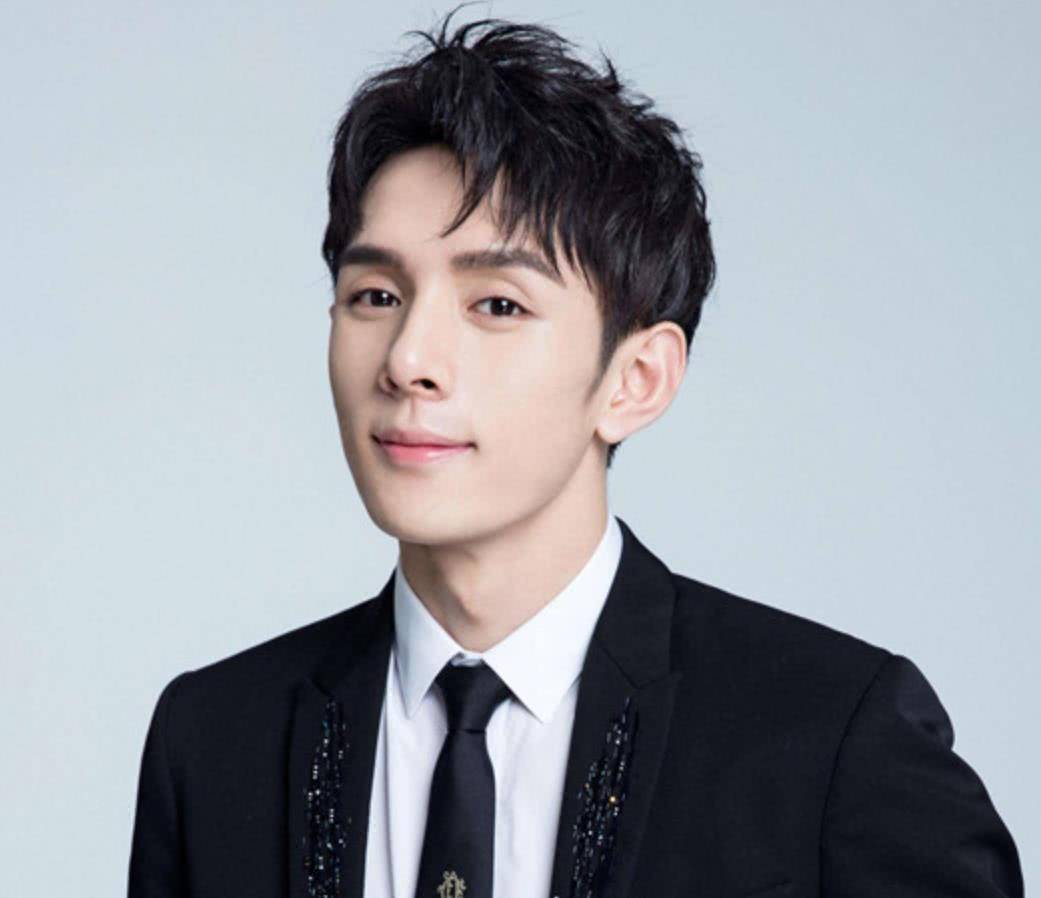 原创这丫环我用不起丫环爱上小姐的未婚夫女主像低配版阿sa